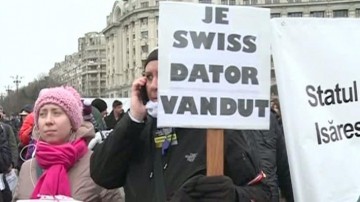 Băncile, obligate să negocieze cu clienţii care au luat credite în alte valute